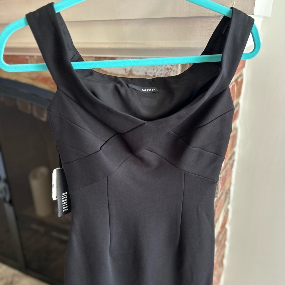 Nicholas Ponti Cross Front Off Shoulders Dress Size 2 - BNWT - Picture 3 of 16